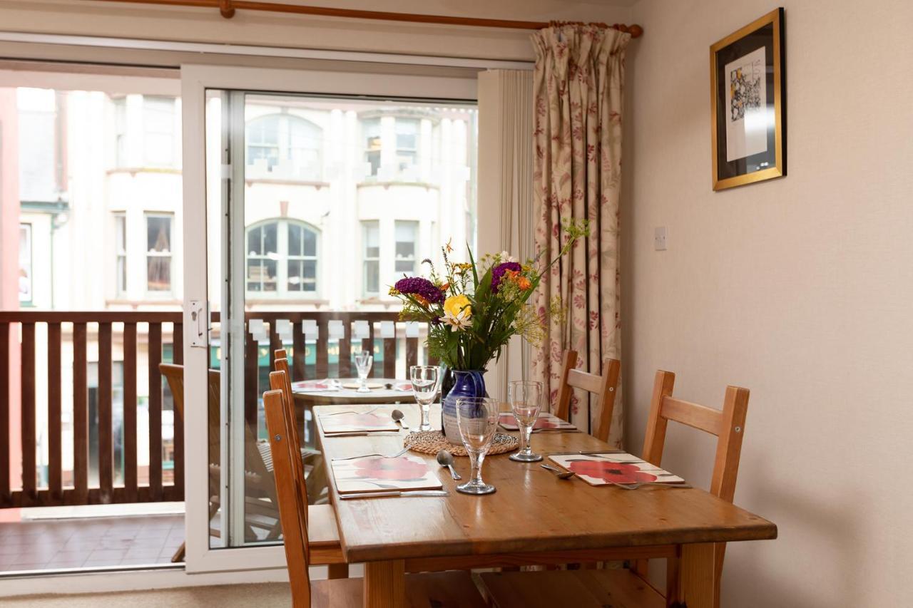 Aparthotel Galwad Y Mor à Saint David's Extérieur photo