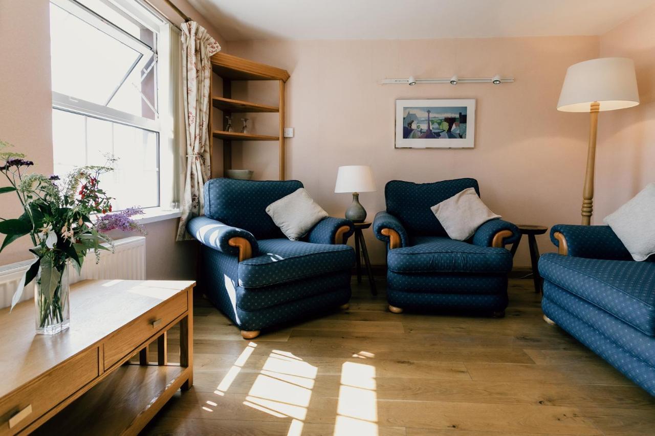 Aparthotel Galwad Y Mor à Saint David's Extérieur photo