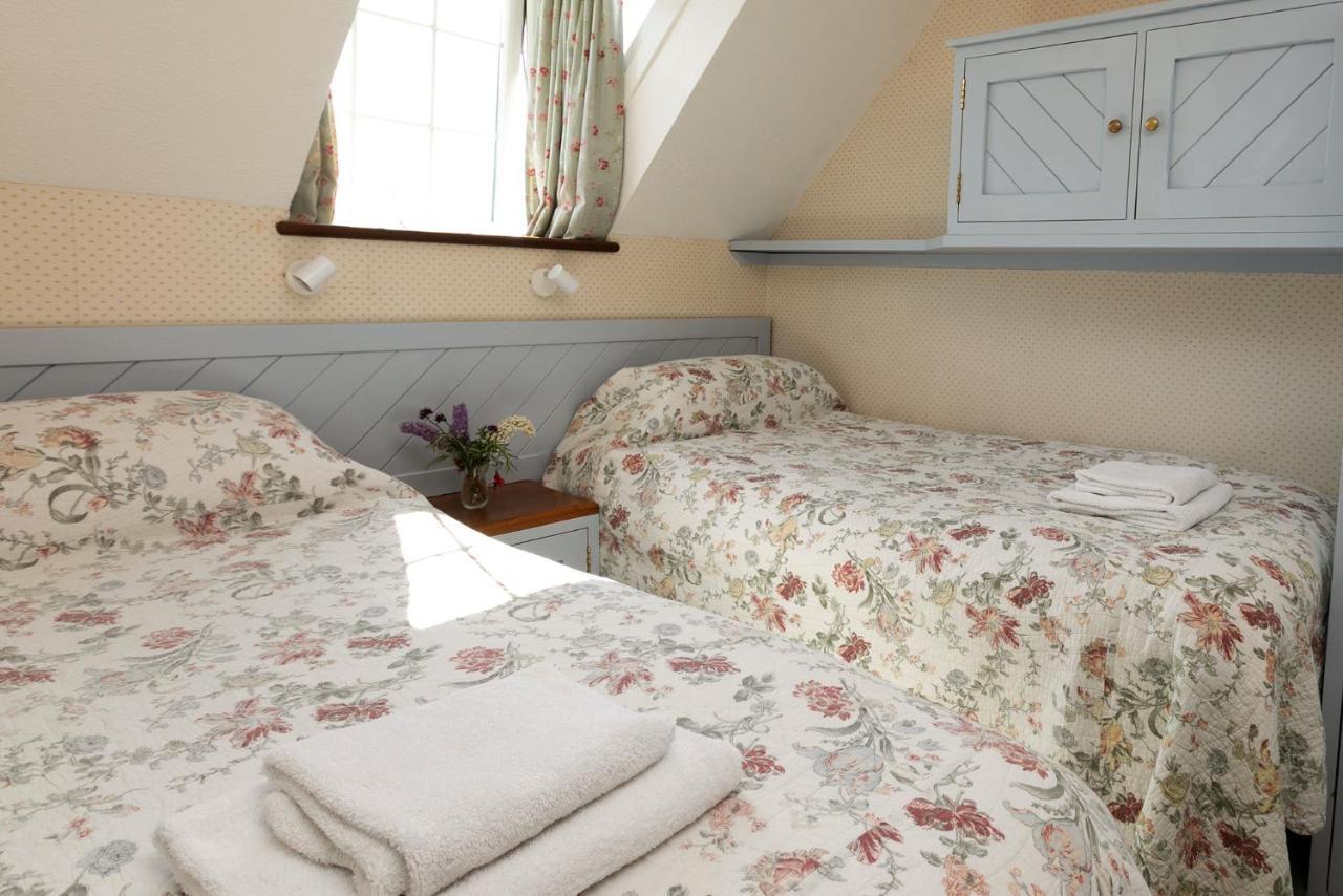 Aparthotel Galwad Y Mor à Saint David's Extérieur photo