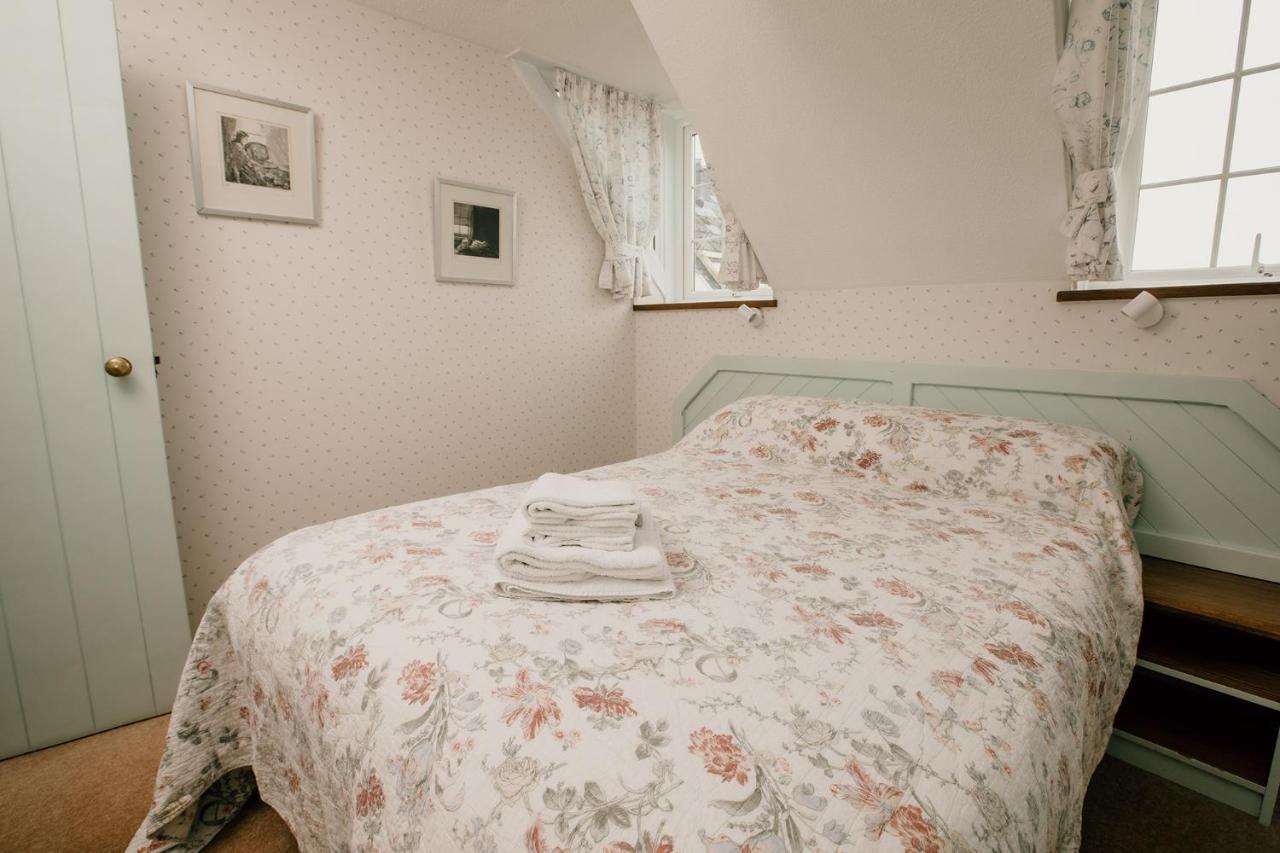 Aparthotel Galwad Y Mor à Saint David's Extérieur photo