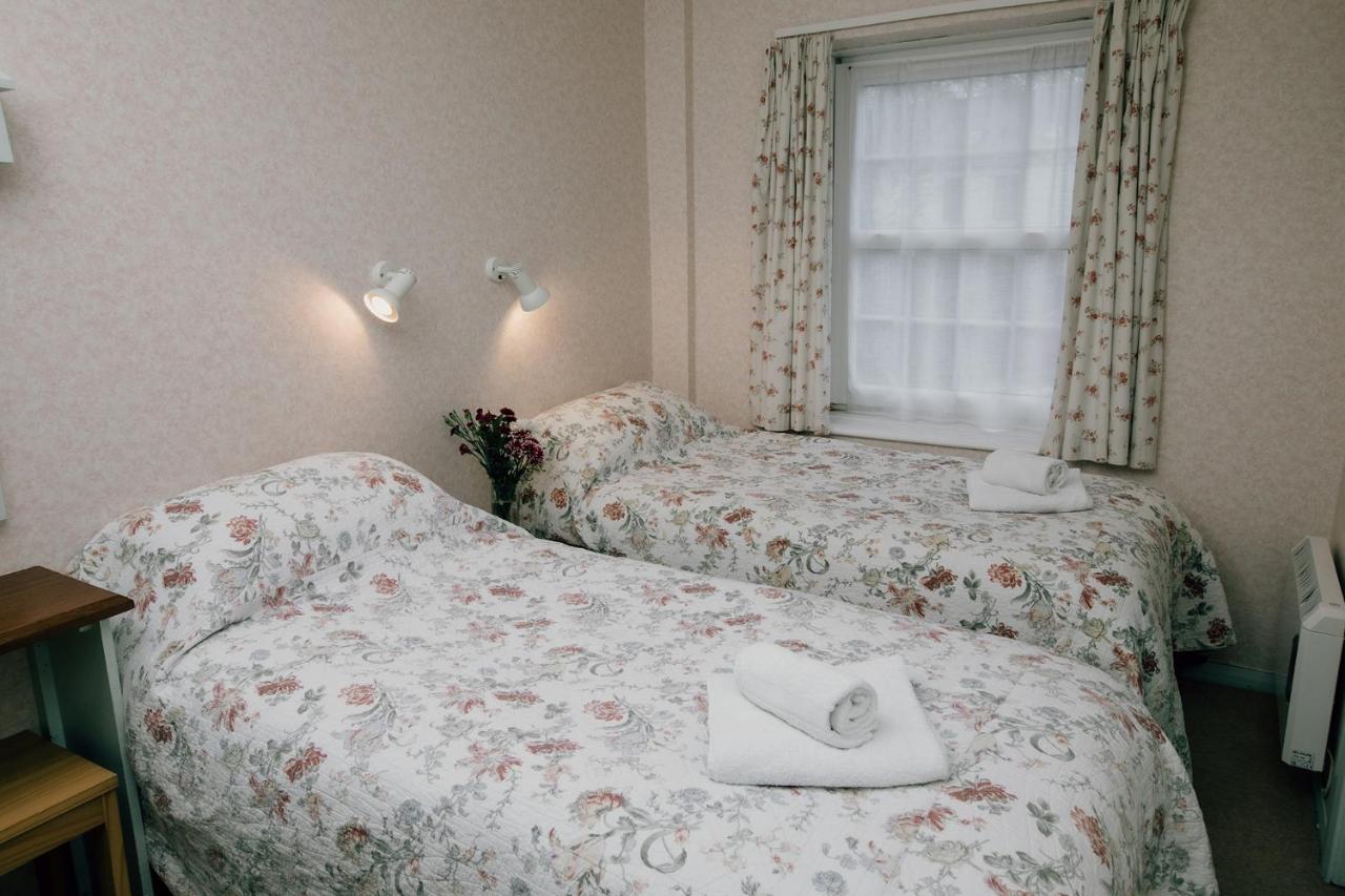 Aparthotel Galwad Y Mor à Saint David's Extérieur photo
