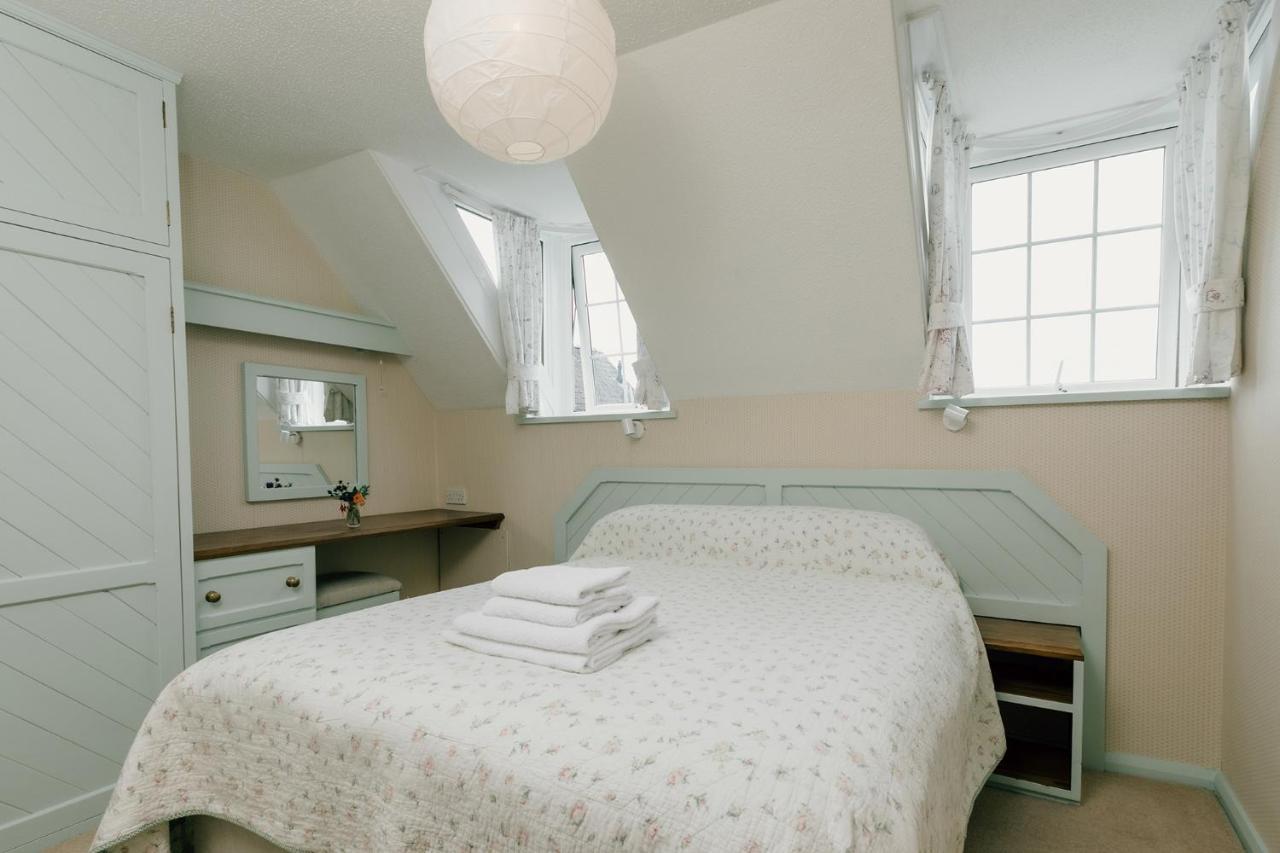 Aparthotel Galwad Y Mor à Saint David's Extérieur photo