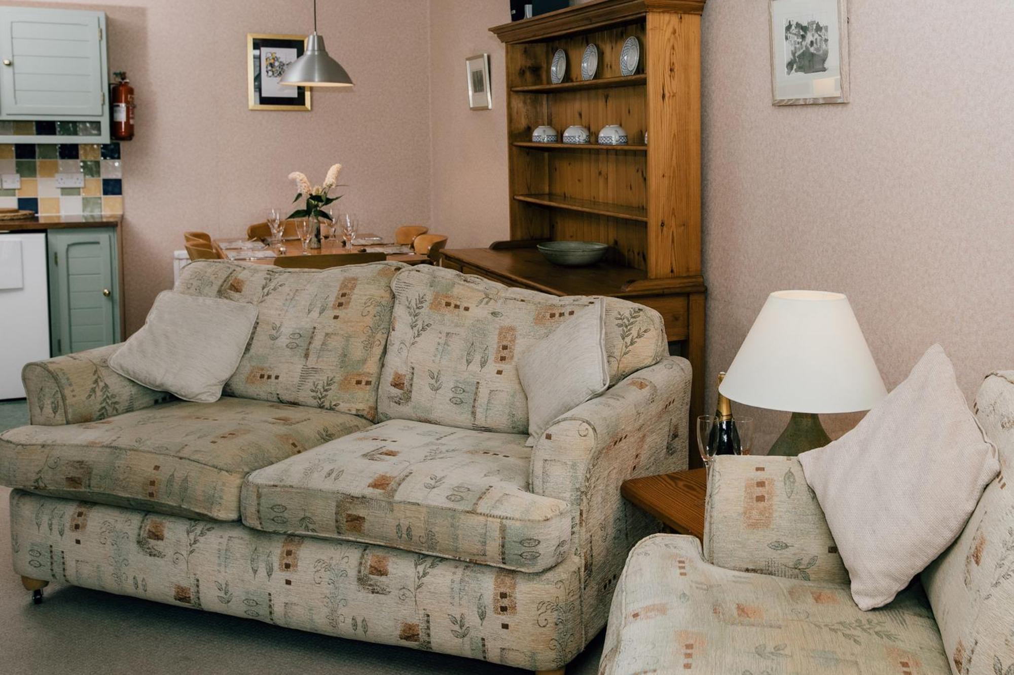 Aparthotel Galwad Y Mor à Saint David's Extérieur photo